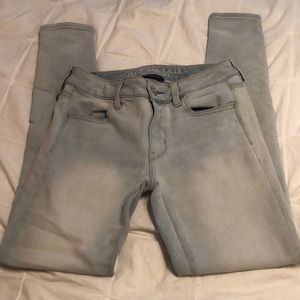 Extra light wash jeggings